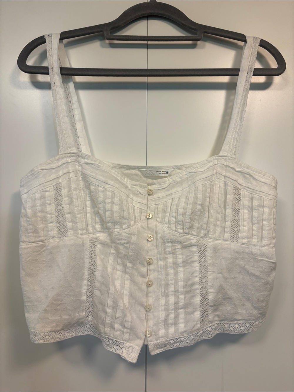 Zara white lace-trim button-front cropped camisole M